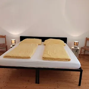 Appartamento Ferienunterkuenfte In Sievering Mit Self-check-in, Vienna