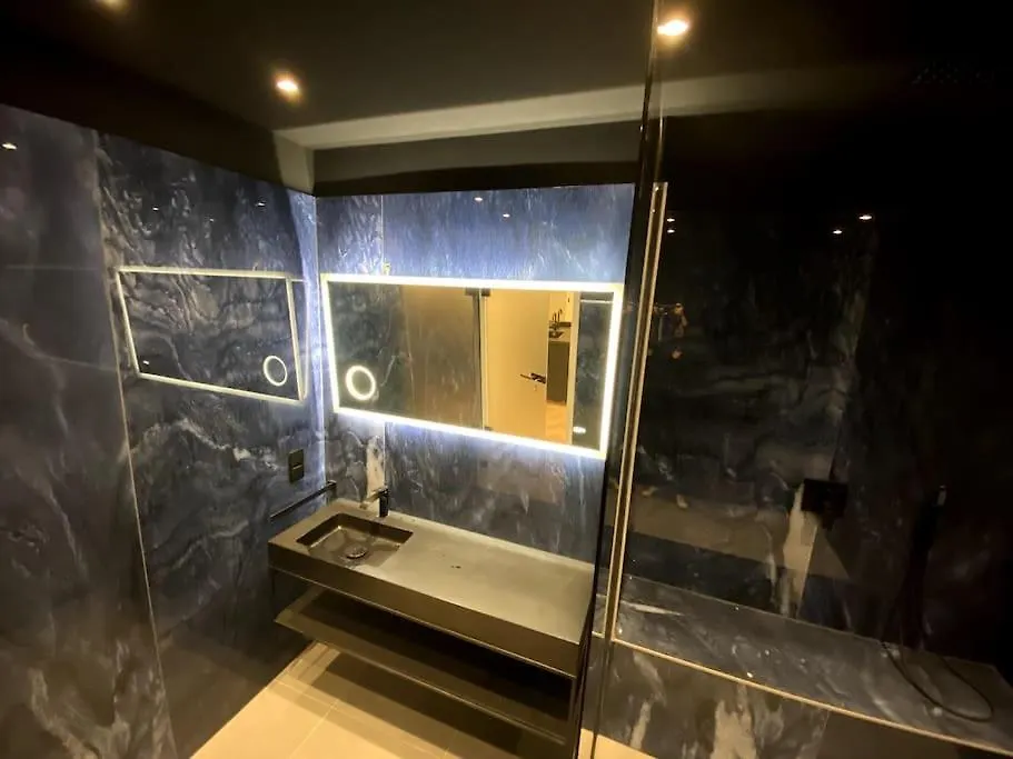 Design Apartment In The Centre Of Wien