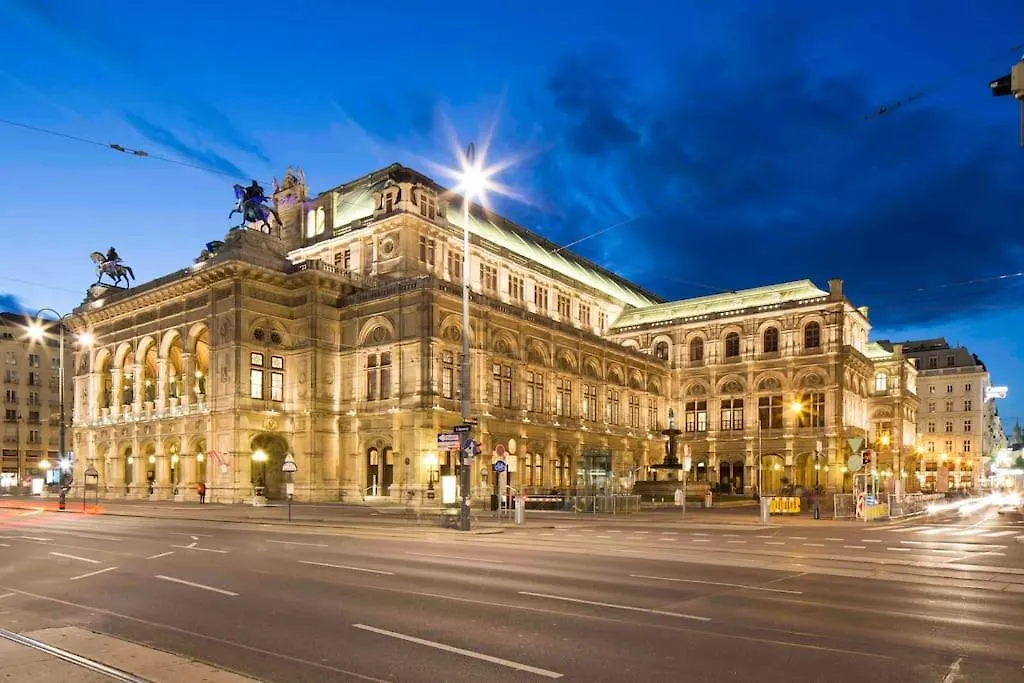 Design Apartment In The Centre Of Vienna
