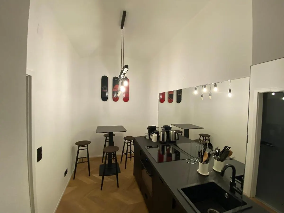 Design Apartment In The Centre Of Viena 0*,